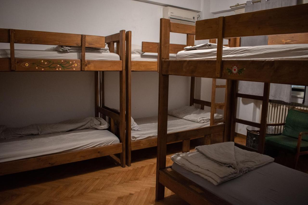 Hostel Bauhaus Bukares Bagian luar foto