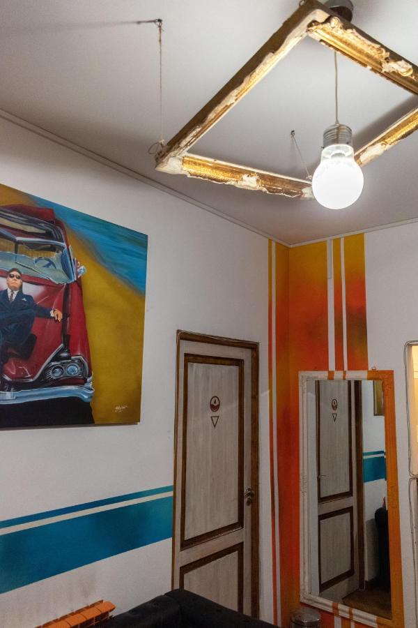 Hostel Bauhaus Bukares Bagian luar foto