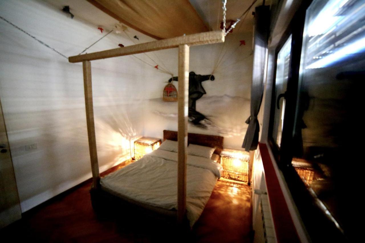 Hostel Bauhaus Bukares Bagian luar foto
