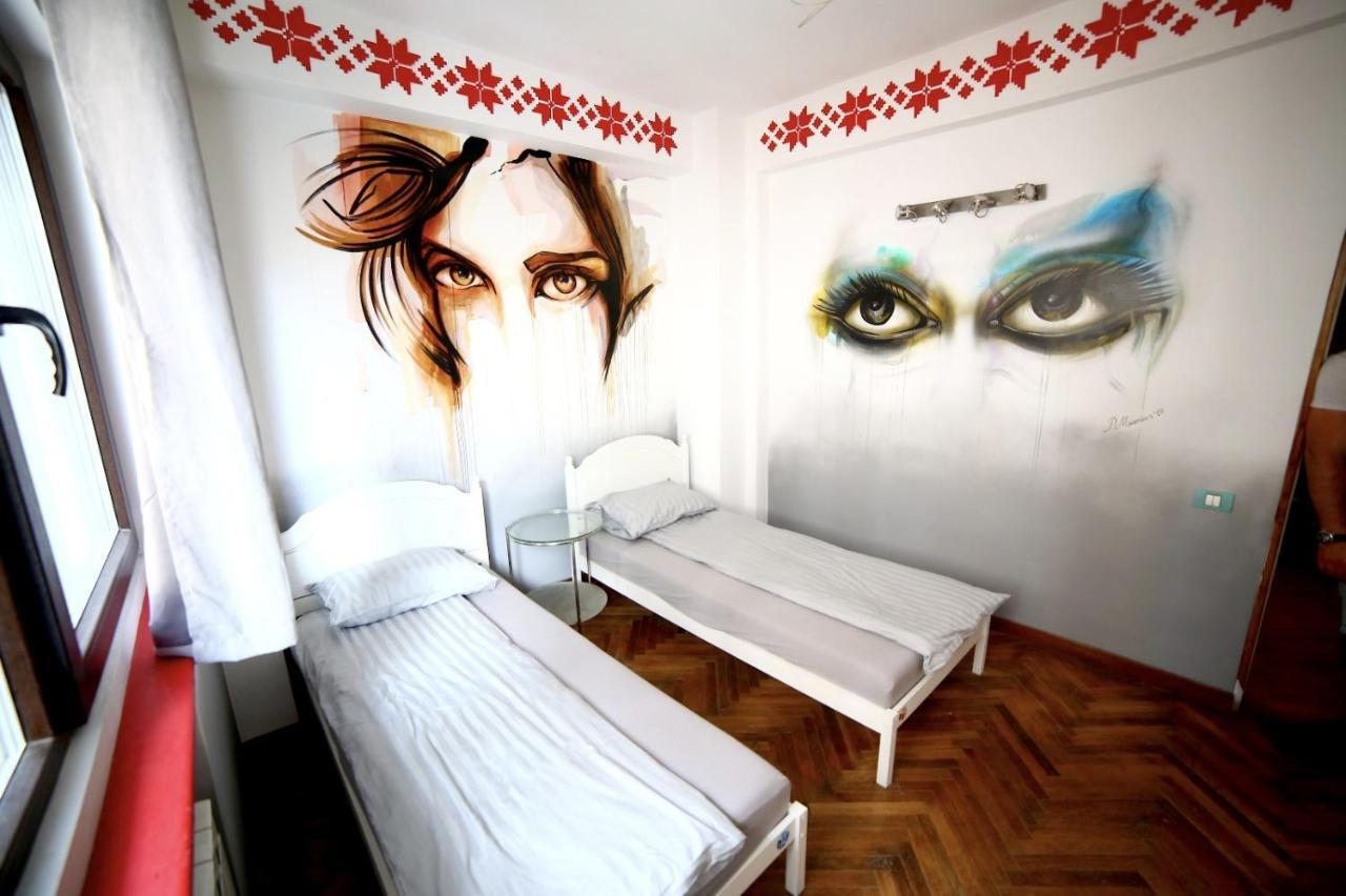 Hostel Bauhaus Bukares Bagian luar foto