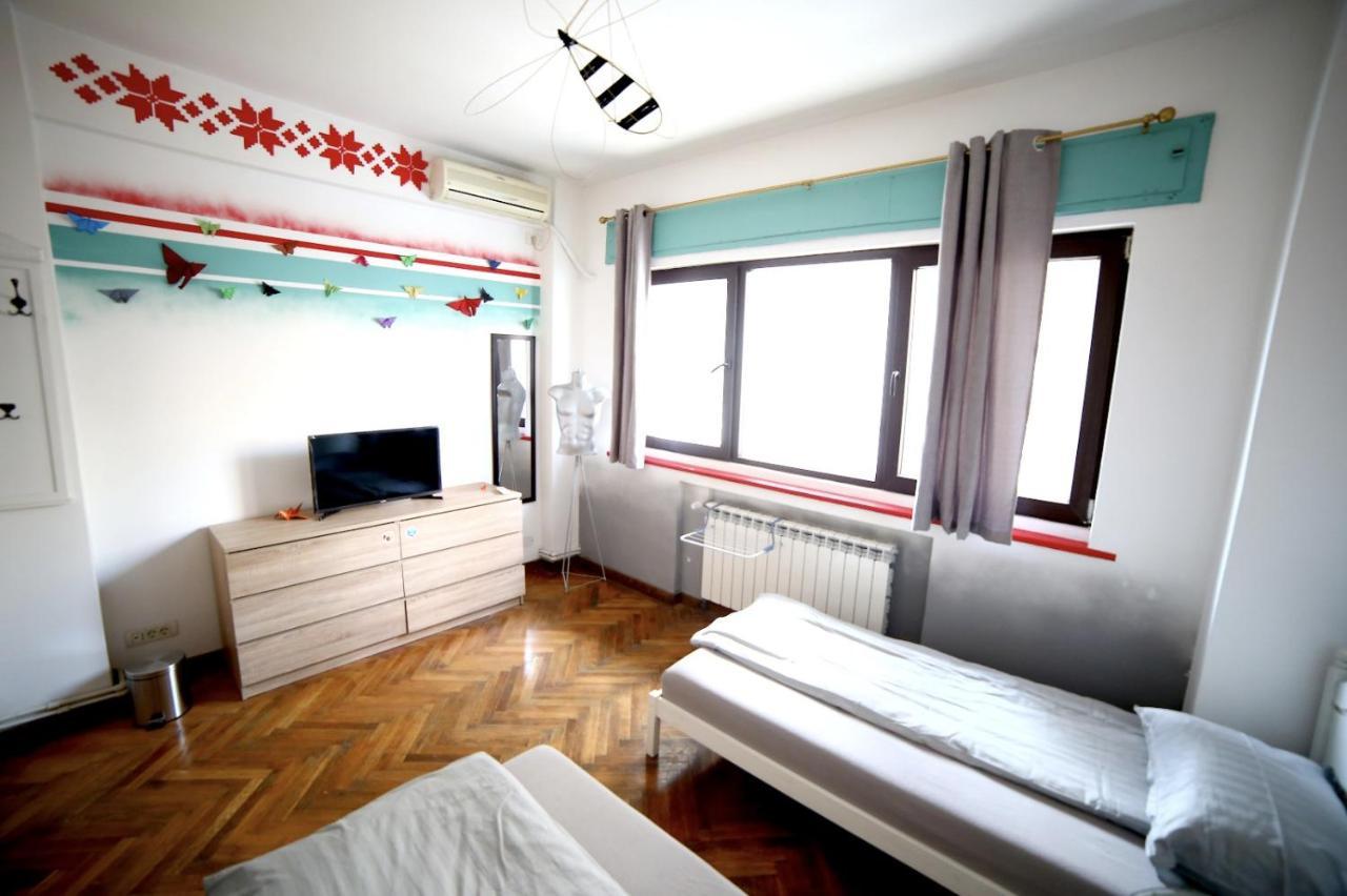 Hostel Bauhaus Bukares Bagian luar foto
