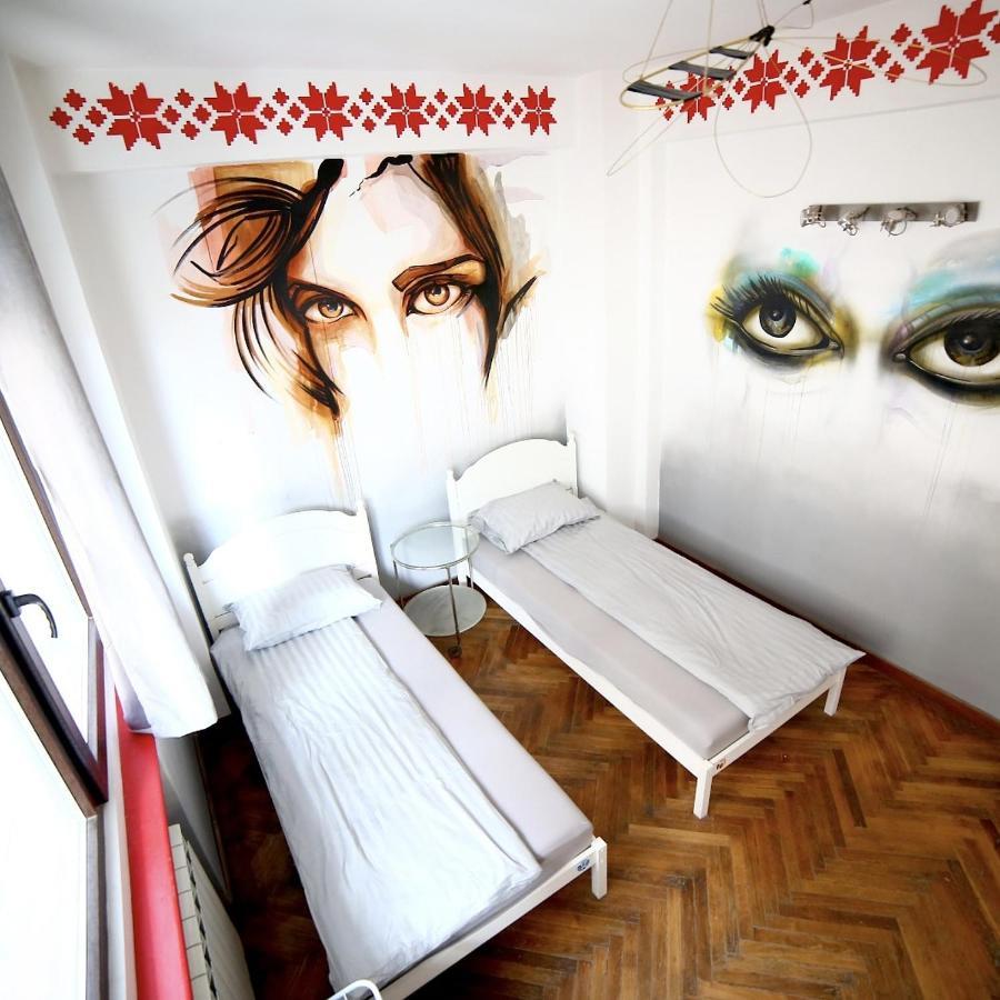 Hostel Bauhaus Bukares Bagian luar foto