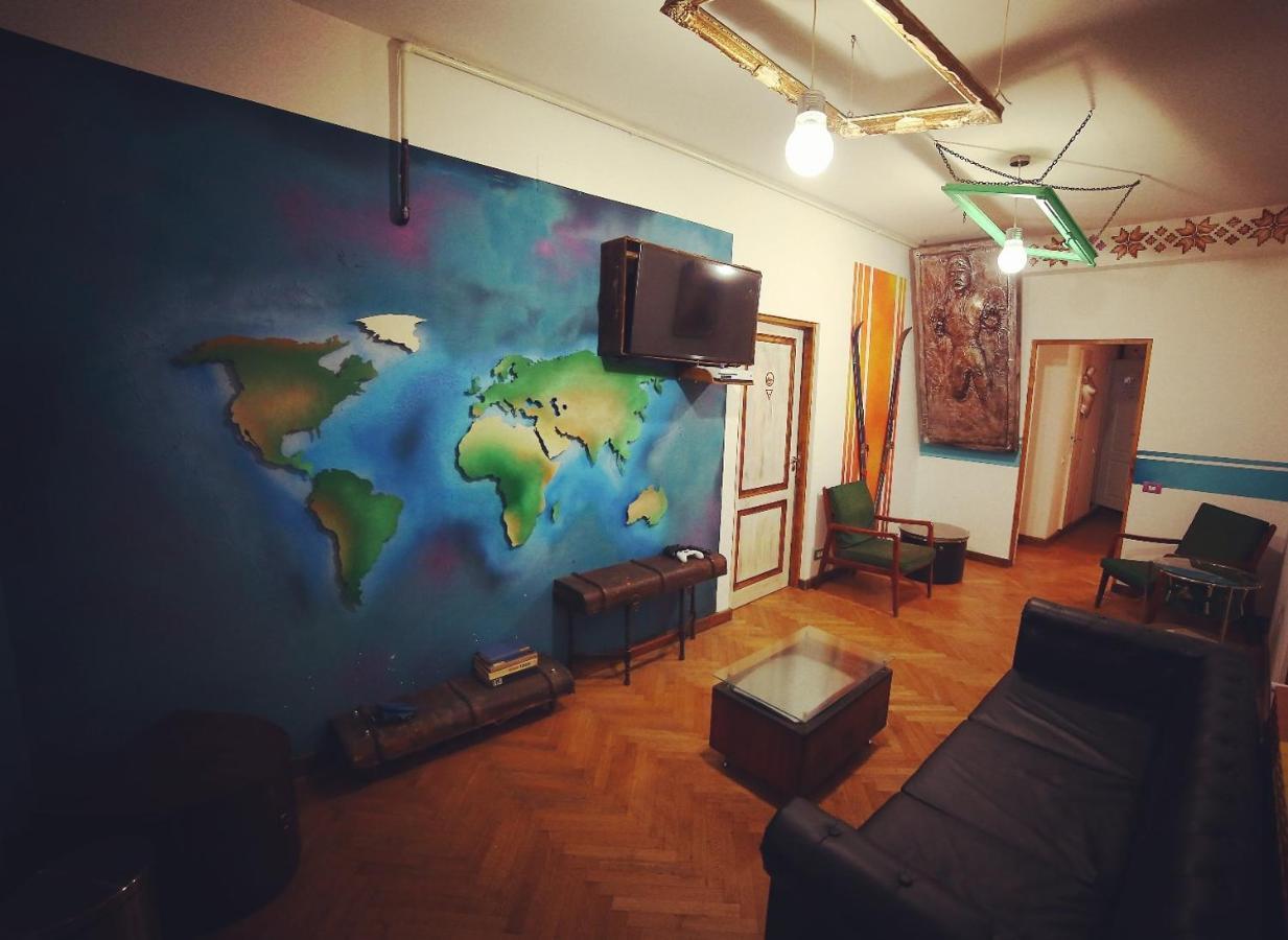 Hostel Bauhaus Bukares Bagian luar foto